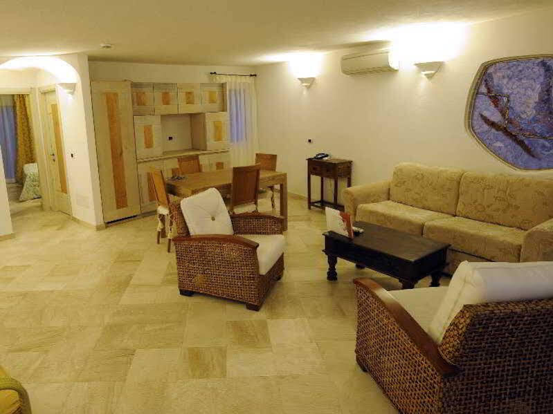 Residence Living Poltu Quatu Arzachena Bagian luar foto